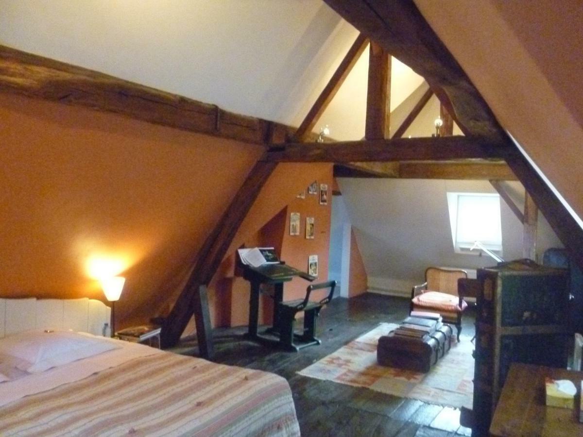 D'hotes Les Augustins - Parking Securise - Borne De Recharge Bed & Breakfast Huy